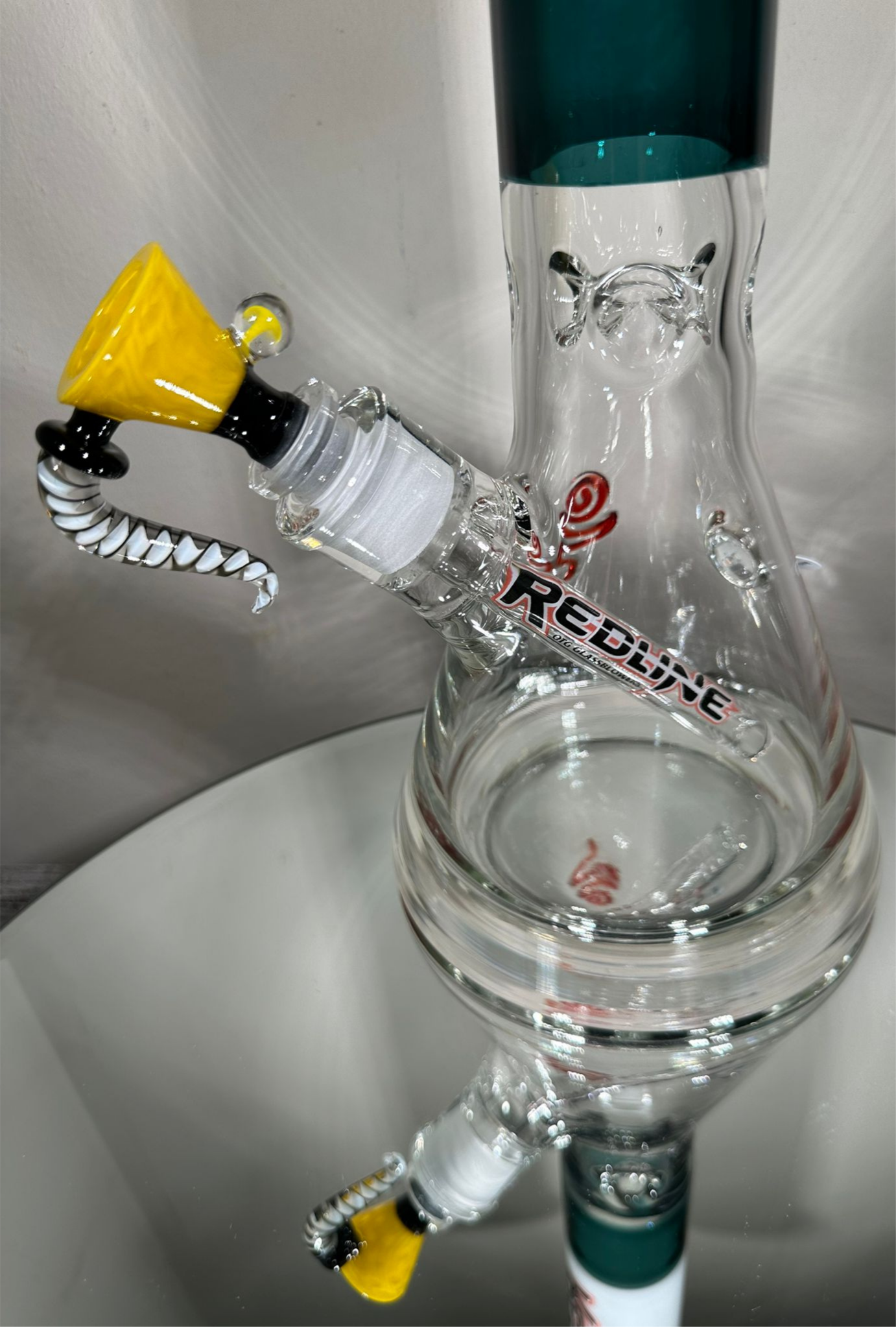 16” Redline White Beaker Bong with LED - GiggleGlass