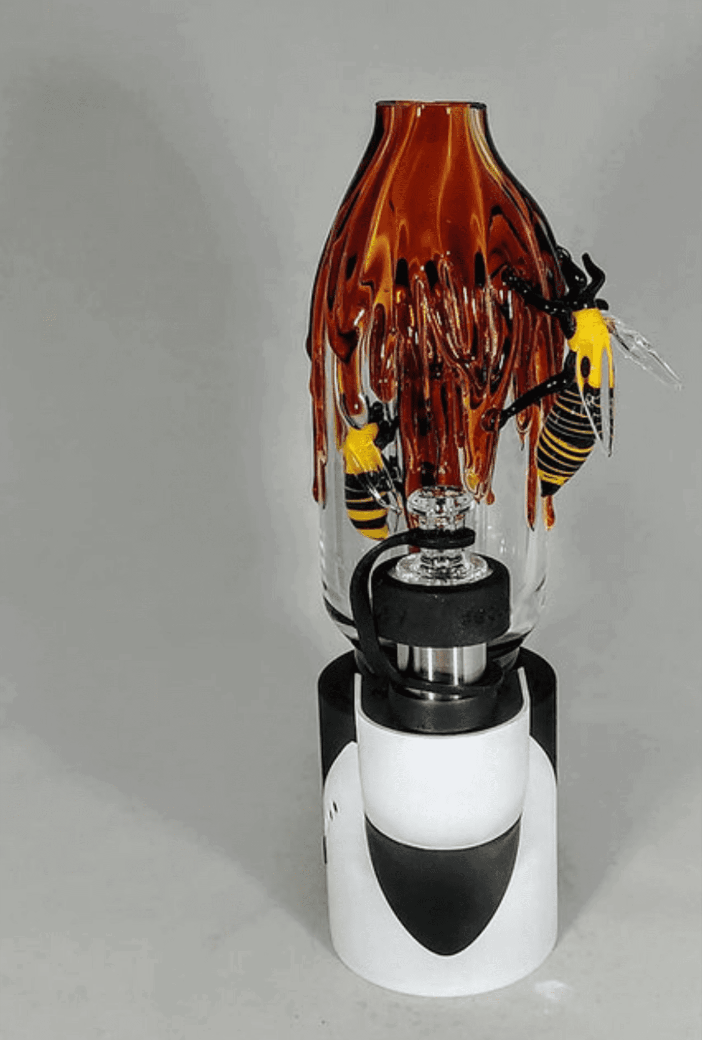 Beehive Drip With Beez Carta Attachment with LED - GiggleGlass