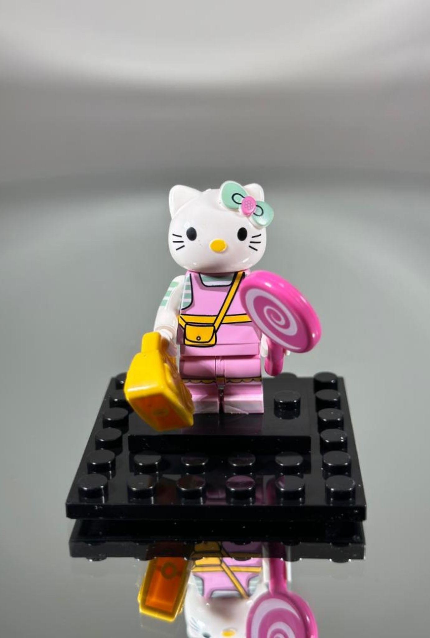 Hello Kitty1 - GiggleGlass