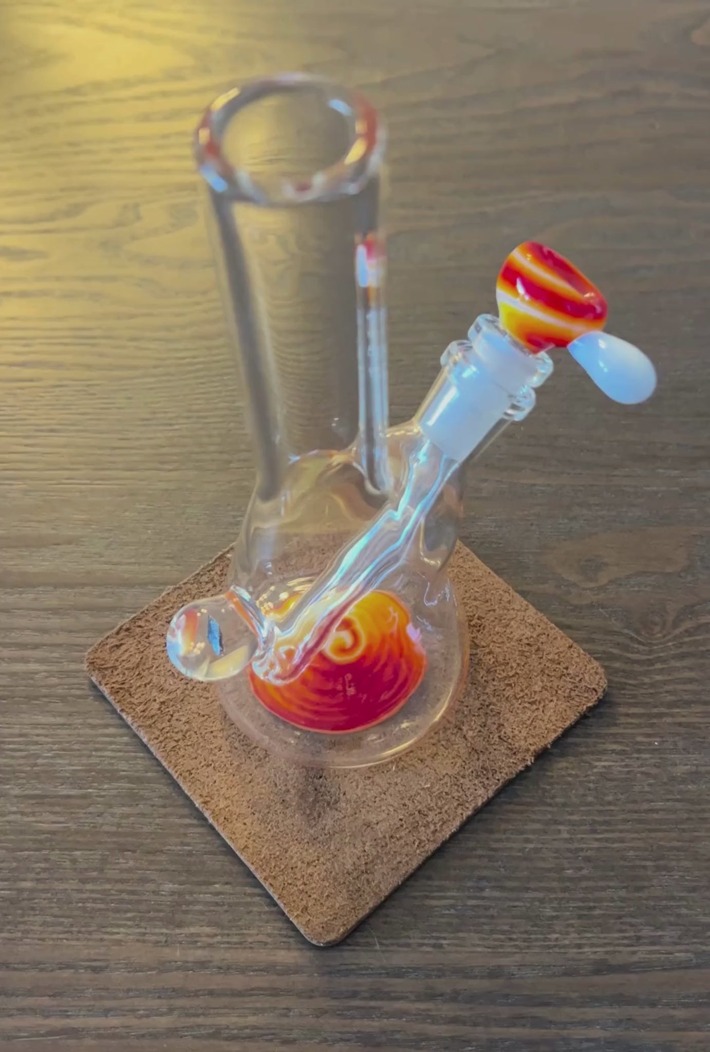 Load and play video in Gallery viewer, 10mm Clear &amp;amp; Linework Mini Bong
